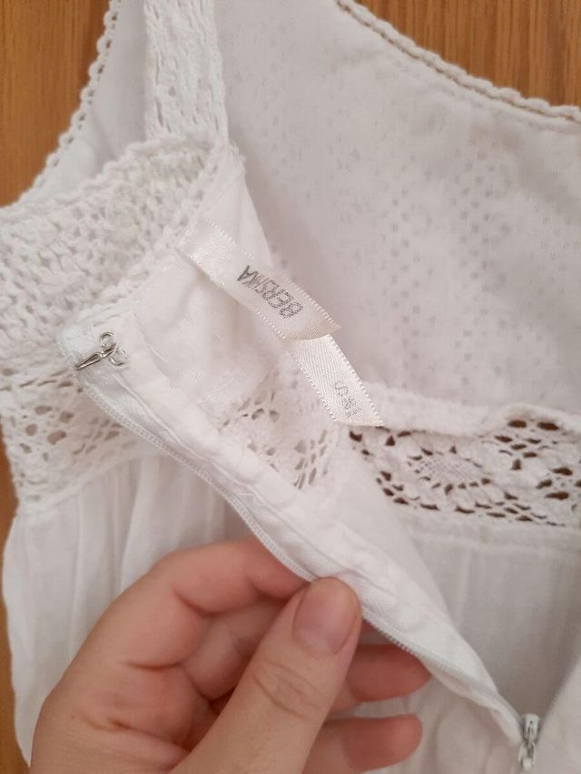 Vestido largo blanco de Bershka cuerpo crochet