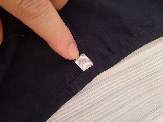 Vestido midi azul marino de tirantes