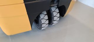 CARRETILLA ELEVADORA ELECTRICA