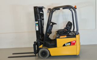 CARRETILLA ELEVADORA ELECTRICA