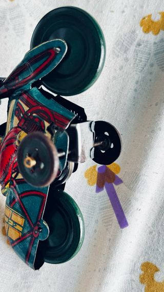 Motocicleta hojalata años 30 RICO.  Original.