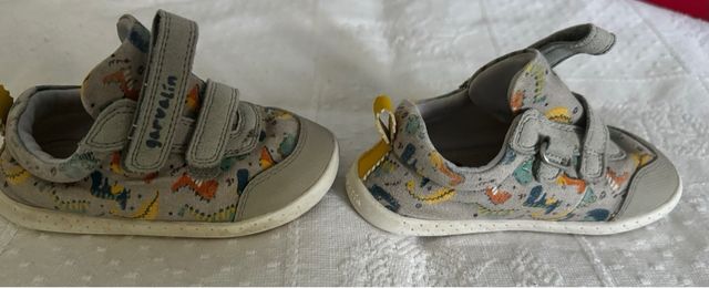Zapatos bebe marca Garvalin