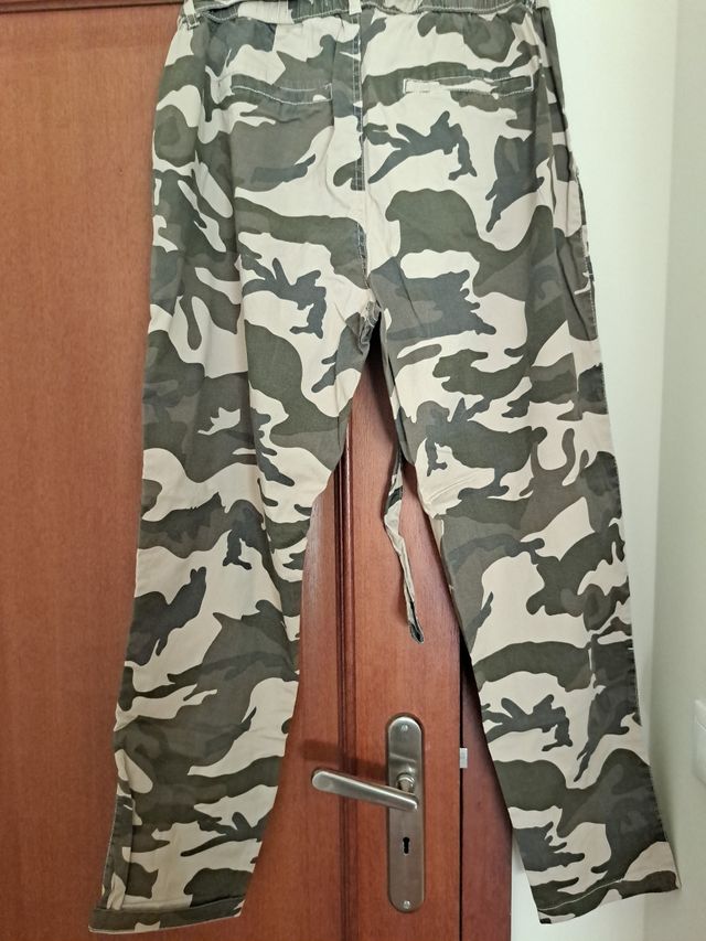 Calças mulher padrào camuflado