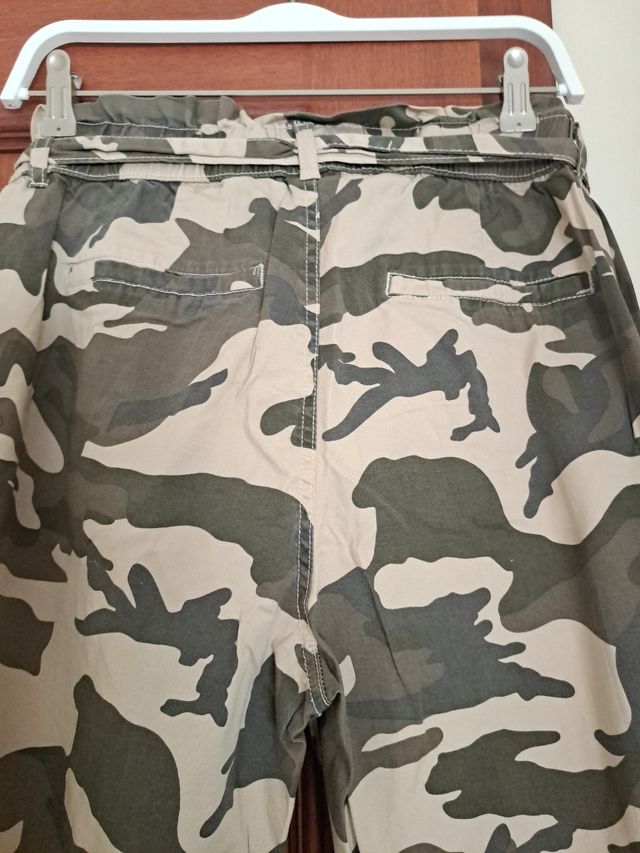 Calças mulher padrào camuflado