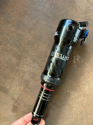 Amortiguador Rock Shox Deluxe ultimate RCT 205X60