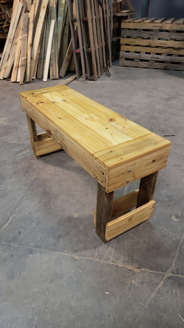 Banco in legno stile rustico