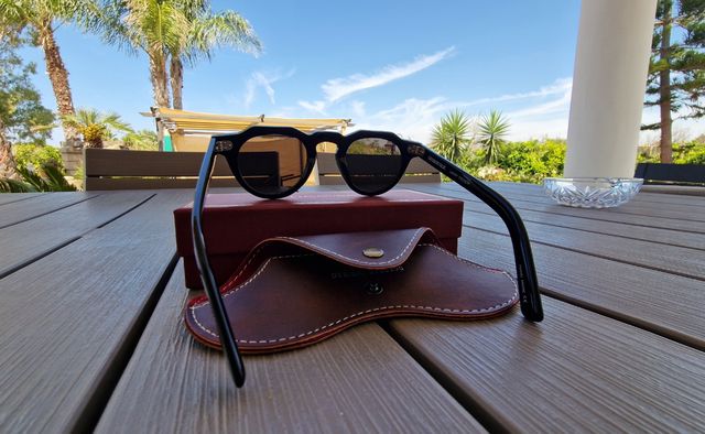 Occhiali da sole Eyerepublic Roku full black 