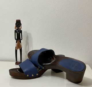 Zueco o Mules azules piel