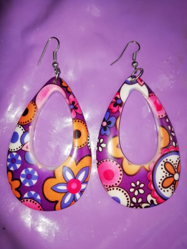 Collares, pendientes y pulseras