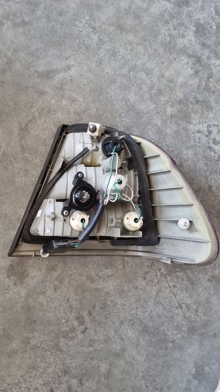 Foco trasero izquierdo bmw e46 original
