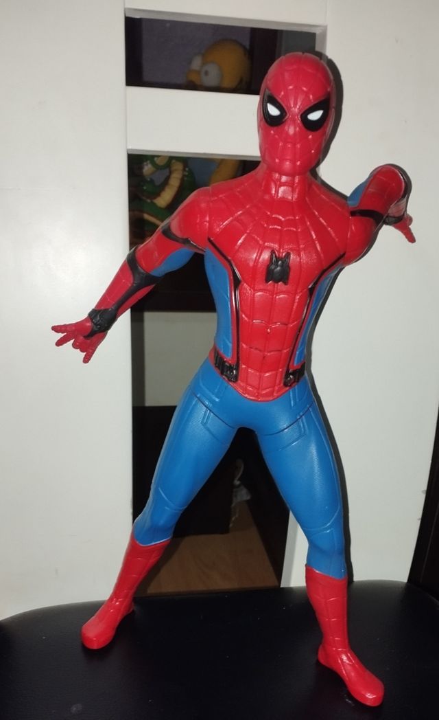 Marvel y dc muñecos todos 50