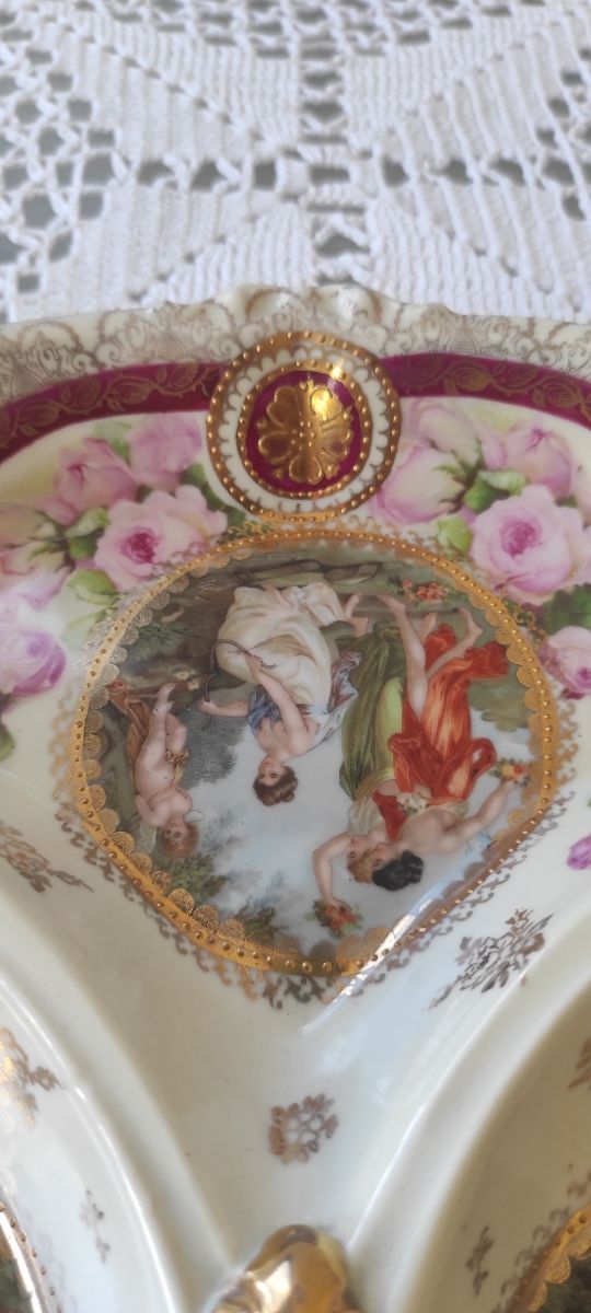 Piatto in porcellana francese