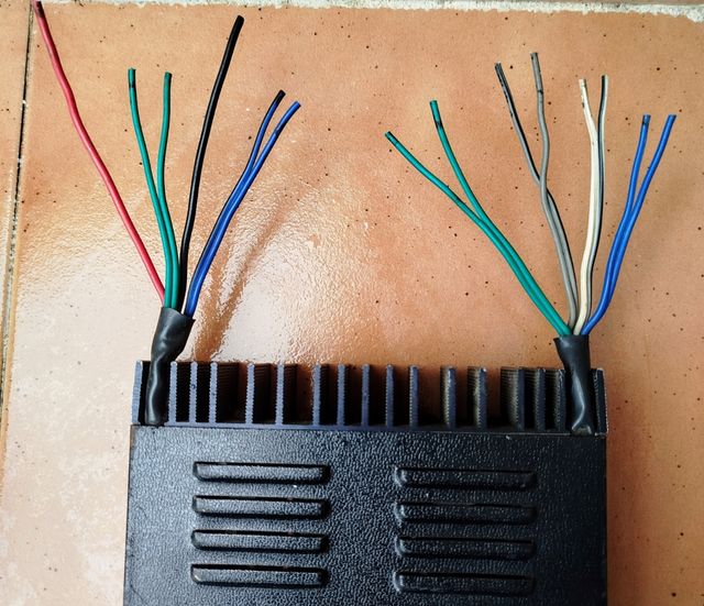 Dos Amplificadores Ecualizadores De Coche