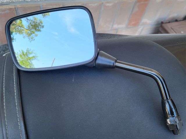 Specchio retrovisore moto