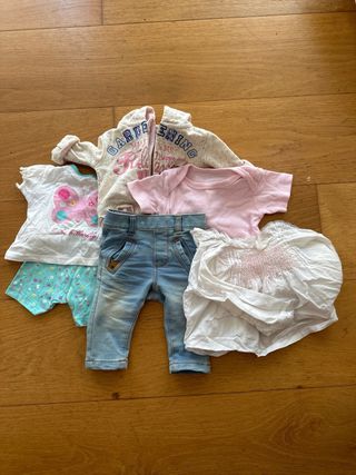 Reborn con lote de ropa incluida