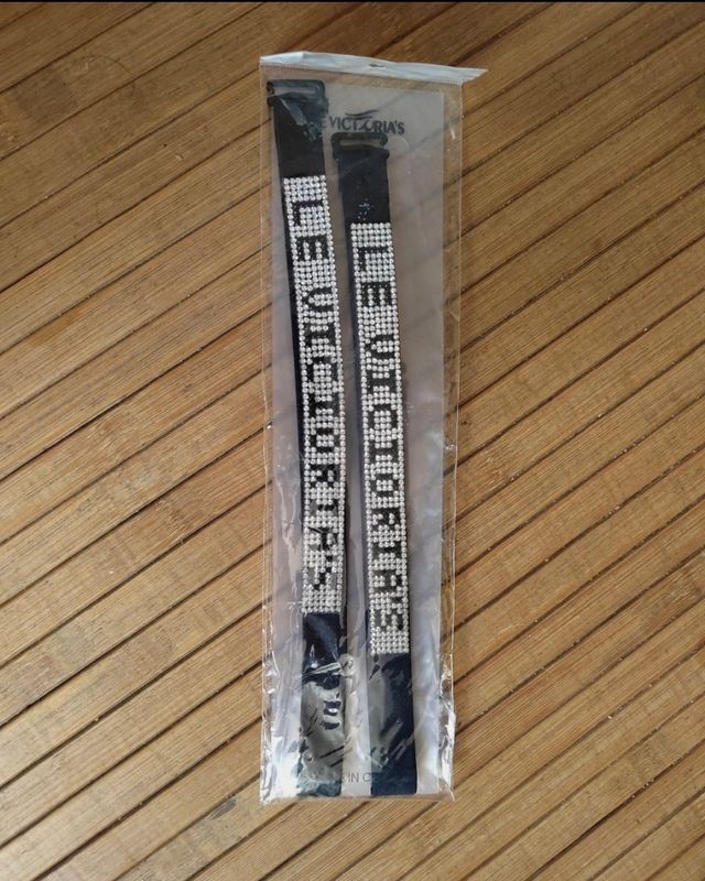 Correa para brasier moderno