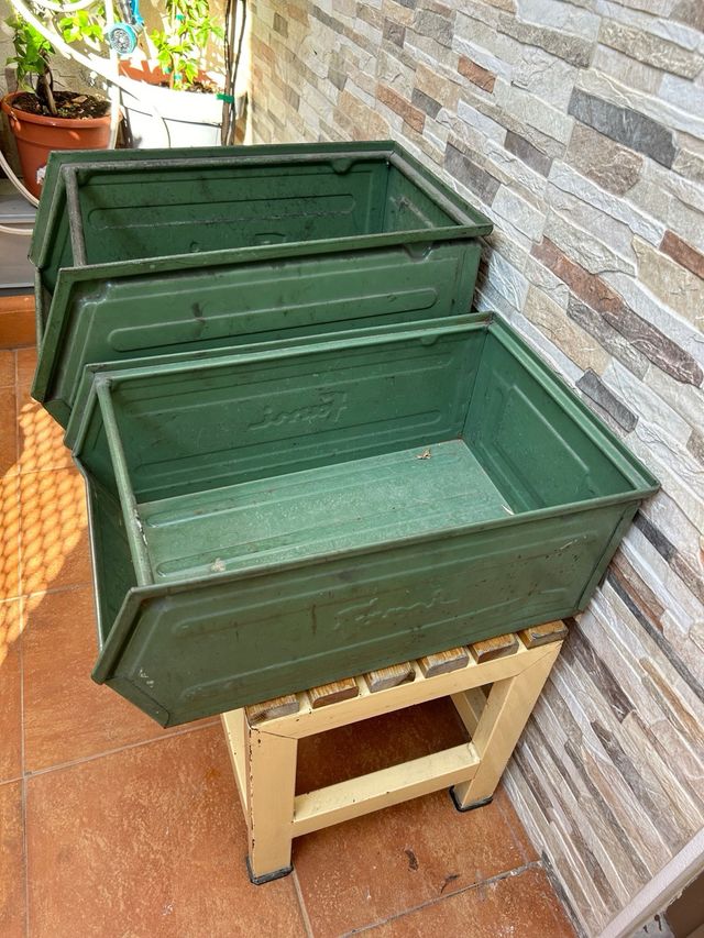 Gavetas metalicas industriales