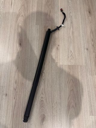 Reparacion amortiguador maletero Seat Ateca