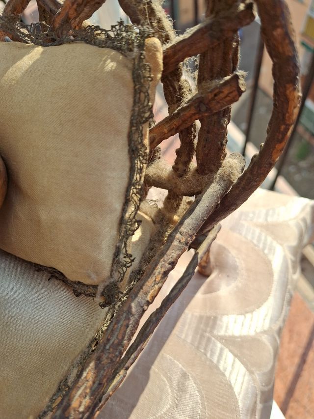 Letto antico in legno per Gesù Bambino