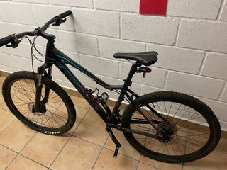 Bicicleta impecable Chica Liv