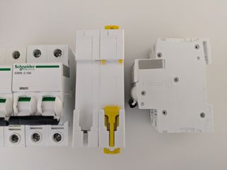 Interruptores magnetotérmicos Schneider 