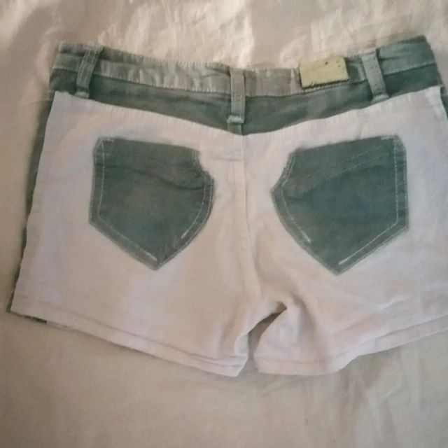 Pantalón corto único