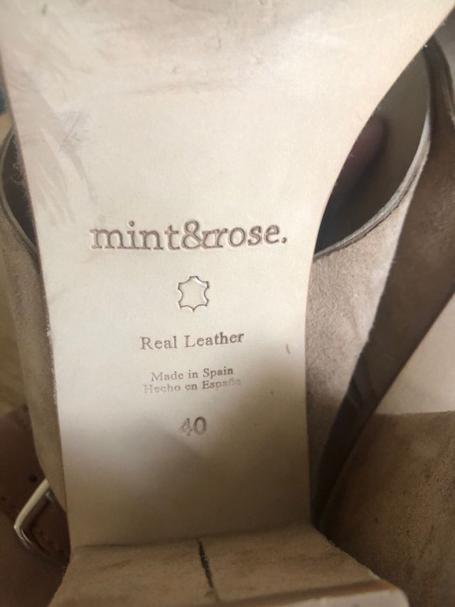 Sandalias piel color topo talla 40