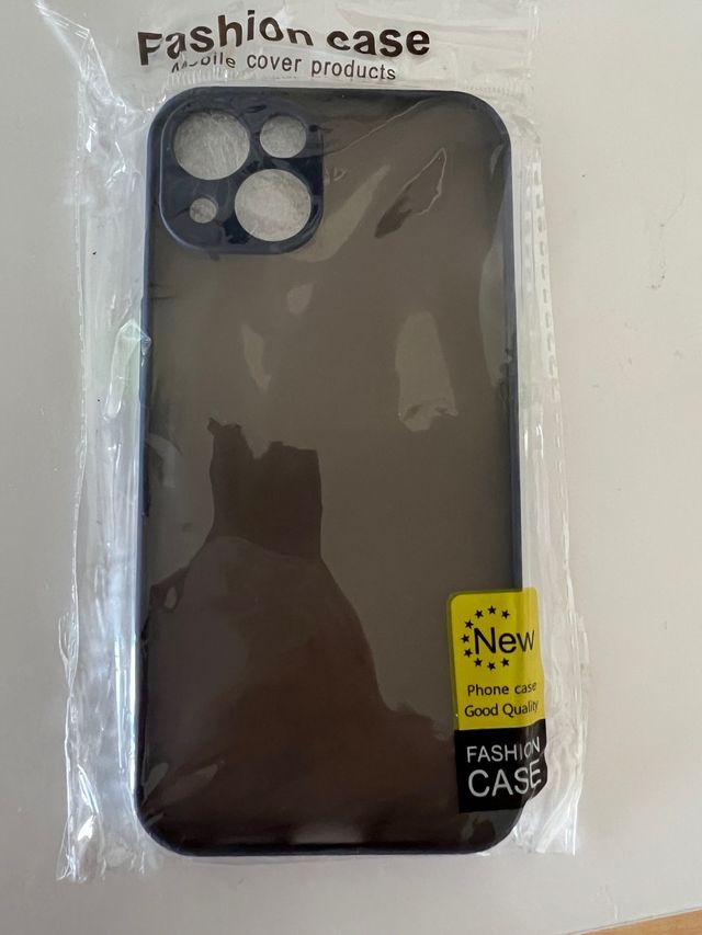 Carcasa y protector para iphone 13