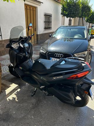 Yamaha Xmax 300
