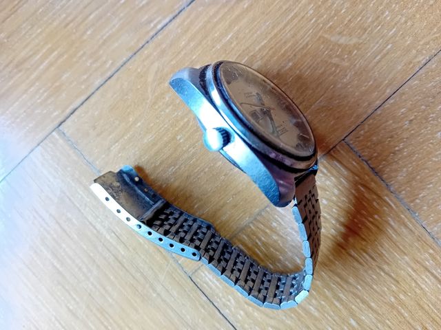 Orologio antico Brix realizzato in Svizzera con 20 gioielli