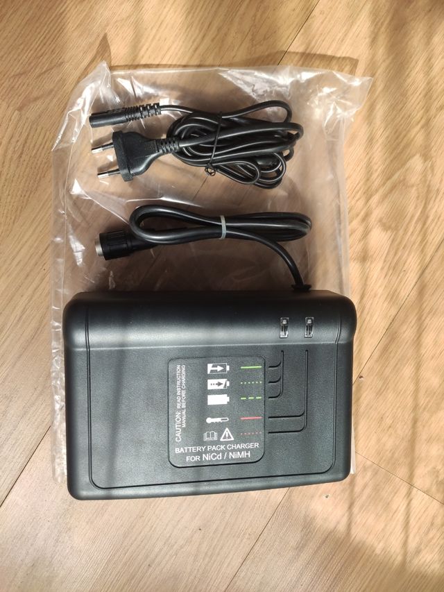 BATTERY PACK CHARGER NiCd/ NiMH