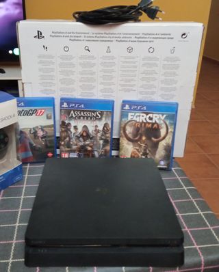 PlayStation 4 Slim 1TB