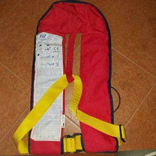 CHALECOS SALVAVIDAS INCHABLES