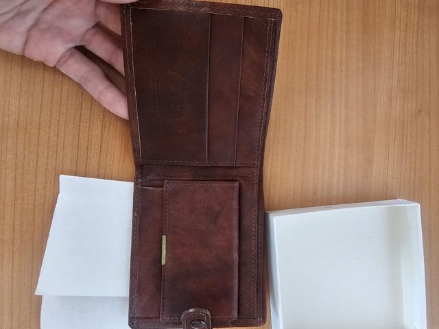 Cartera de piel