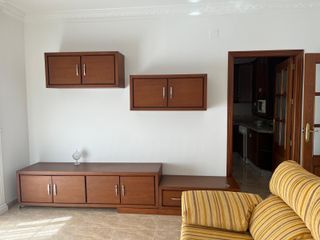 CASA DE 3 PLANTAS DE 170 m2 (LOCAL PISO BUHARDILL