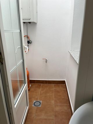 CASA DE 3 PLANTAS DE 170 m2 (LOCAL PISO BUHARDILL