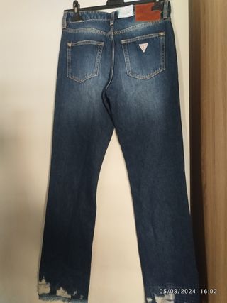 Pantalón vaquero Guess nuevo