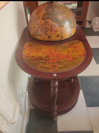 Mueble bar bola del mundo