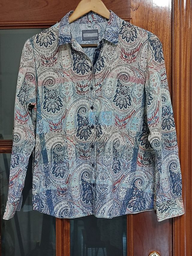 Camisa dibujos cachemir, marca ERFO