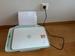 Impresora HP DeskJet 2722e