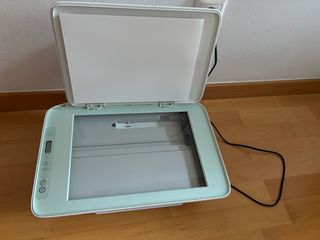 Impresora HP DeskJet 2722e
