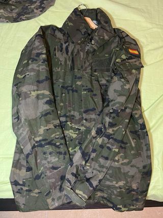Traje inteperie militar completo