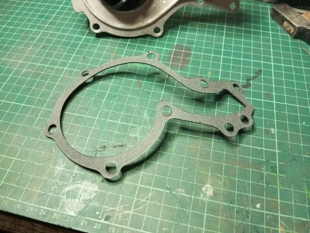 Bomba de agua SEAT exeo, Toledo, etc