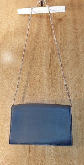Bolso Clutch Sobre Solapa Cadenas Zara