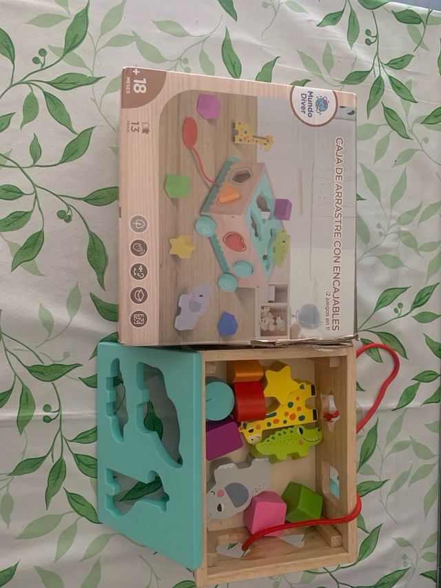 Caja de arrastre con encajables Montessori
