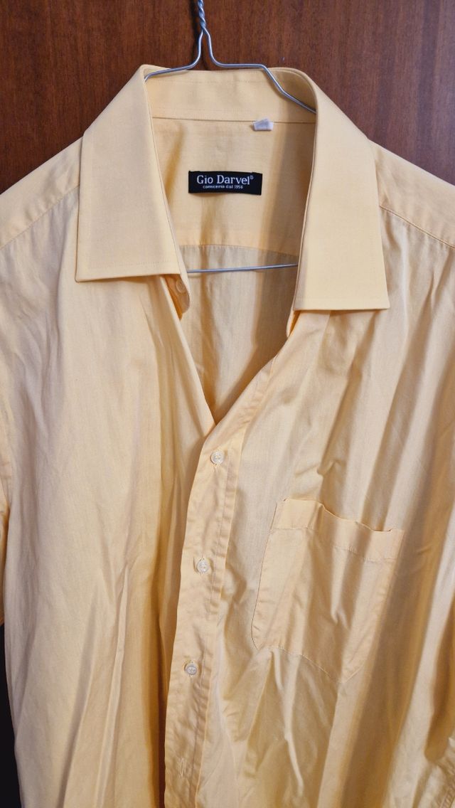 Camicia giallo pastello