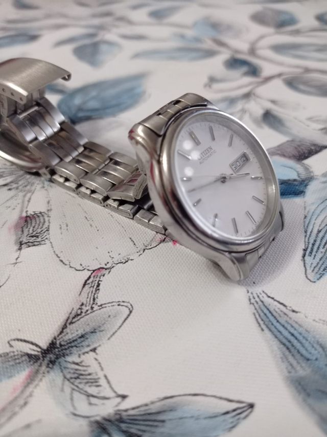 Orologio uomo Citizen automatico (non trattabile)