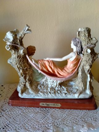 Figura porcelana "The Peggys collection"