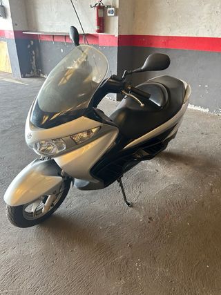 Suzuki burgman 125