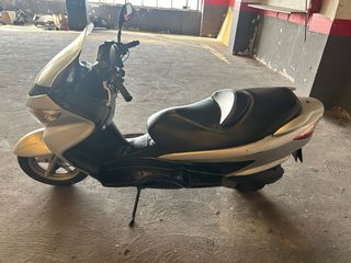 Suzuki burgman 125
